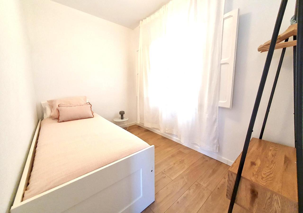 Appartement Acojedor Piso Cerca Del Metro à Cornellà de Llobregat Extérieur photo